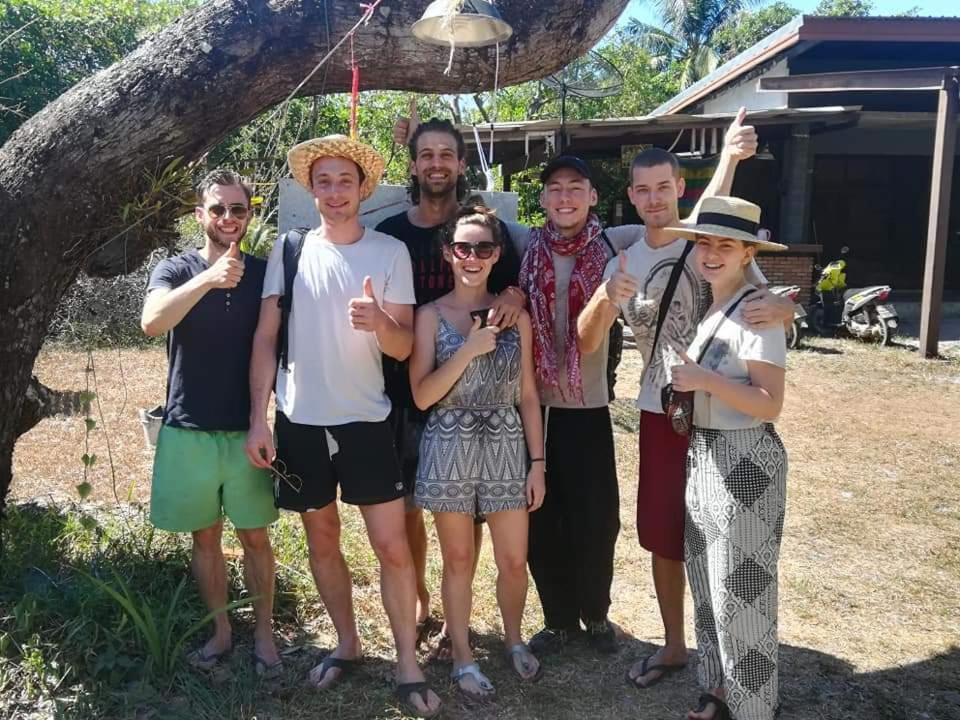 Cashew Nut Bungalow, Ko Mook Buitenkant foto