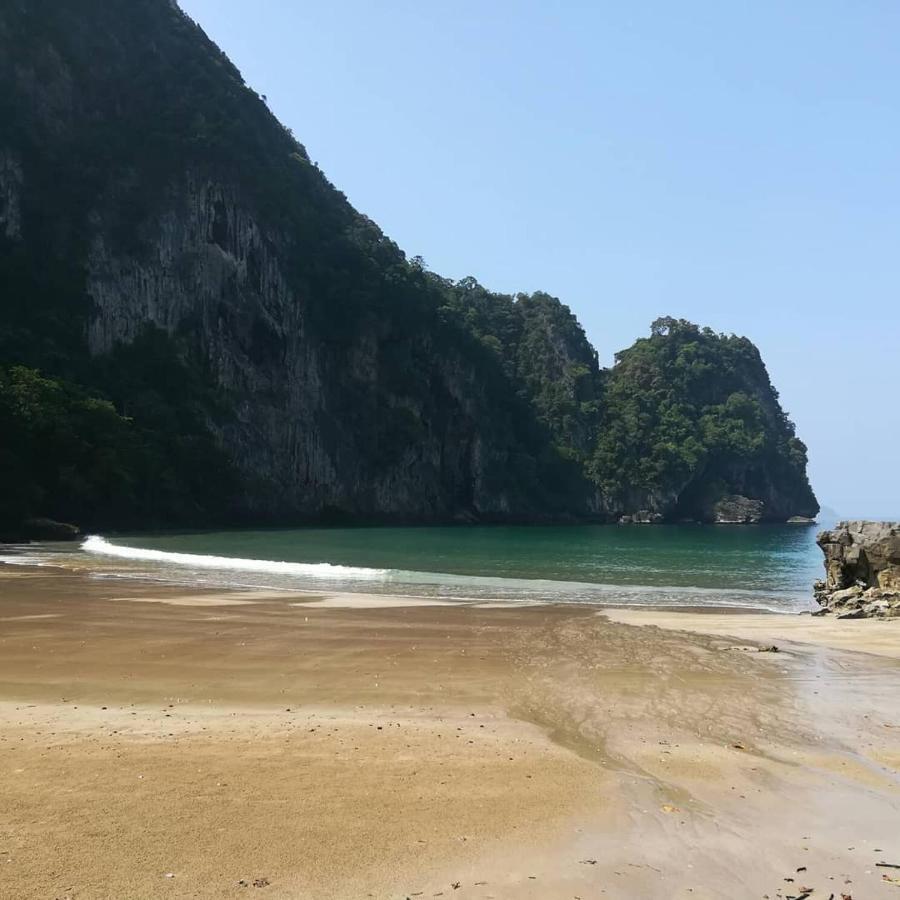 Cashew Nut Bungalow, Ko Mook Buitenkant foto